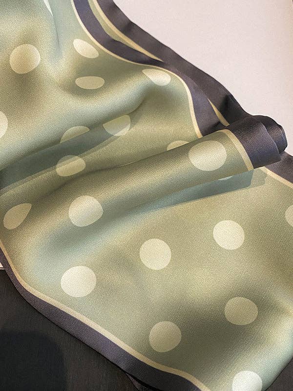 Cozy Polka Dot Tie-Dye Scarf for Winter Warmth