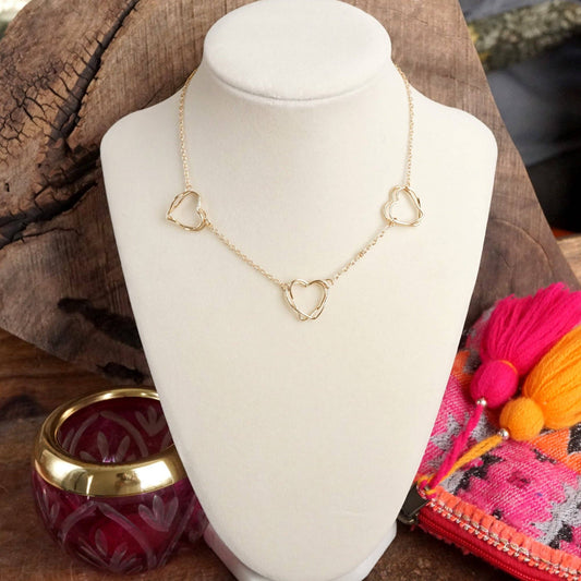 Wire-Inspired Hearts Necklace – Gold Tone