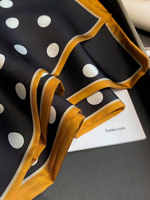 Cozy Polka Dot Tie-Dye Scarf for Winter Warmth